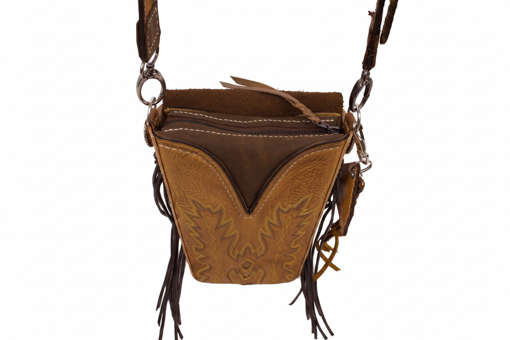 The Cheyenne - White BG 6